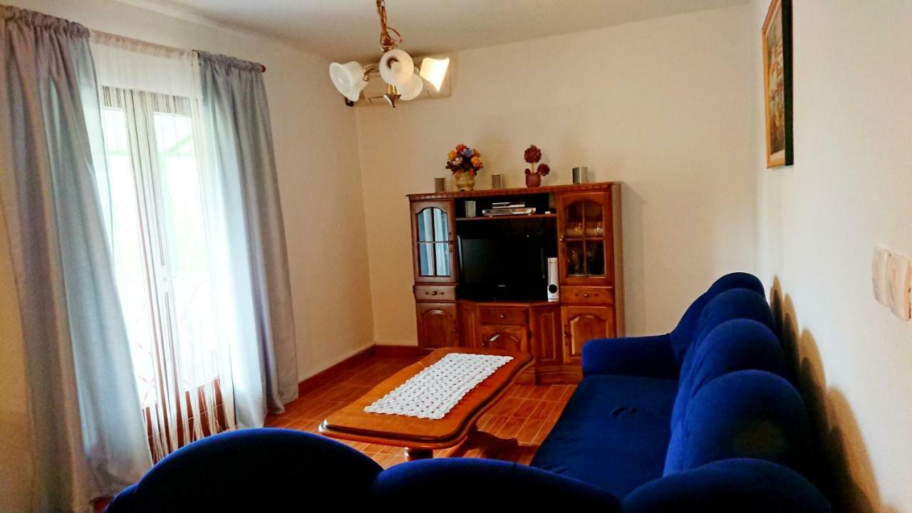 Apartments Rogocana Labin  Buitenkant foto