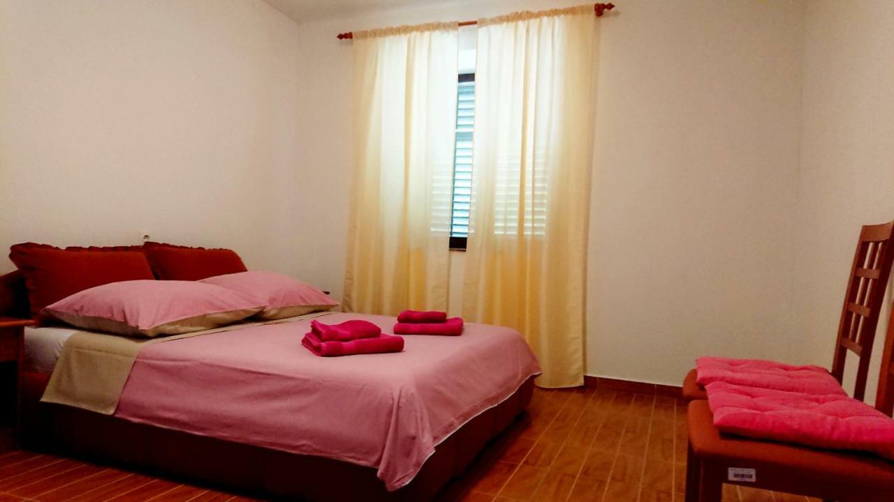 Apartments Rogocana Labin  Buitenkant foto